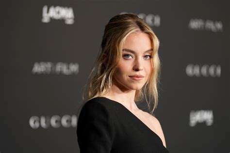 Sydney Sweeney recalls being told no boy would ever love her。